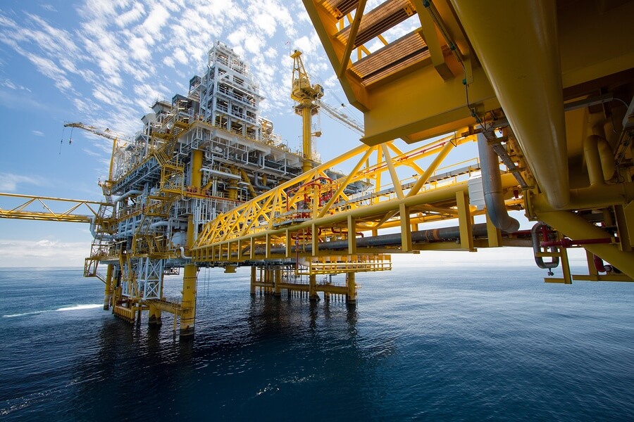 bigstock-Oil-and-gas-platform-in-offsho-54506069 (2)